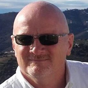 Christopher Holshek
